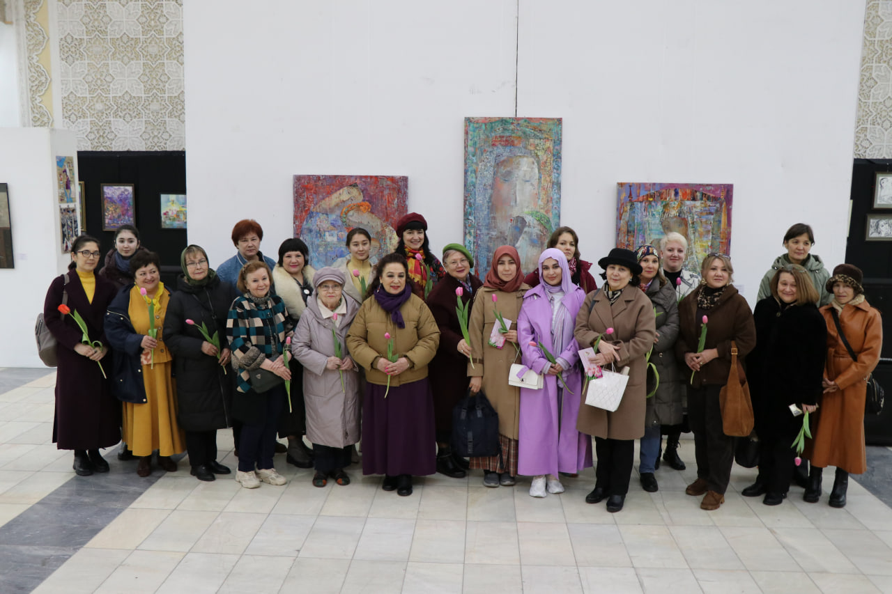 В Центральном выставочном зале открылась Республиканская художественная выставка «Весенний вернисаж»