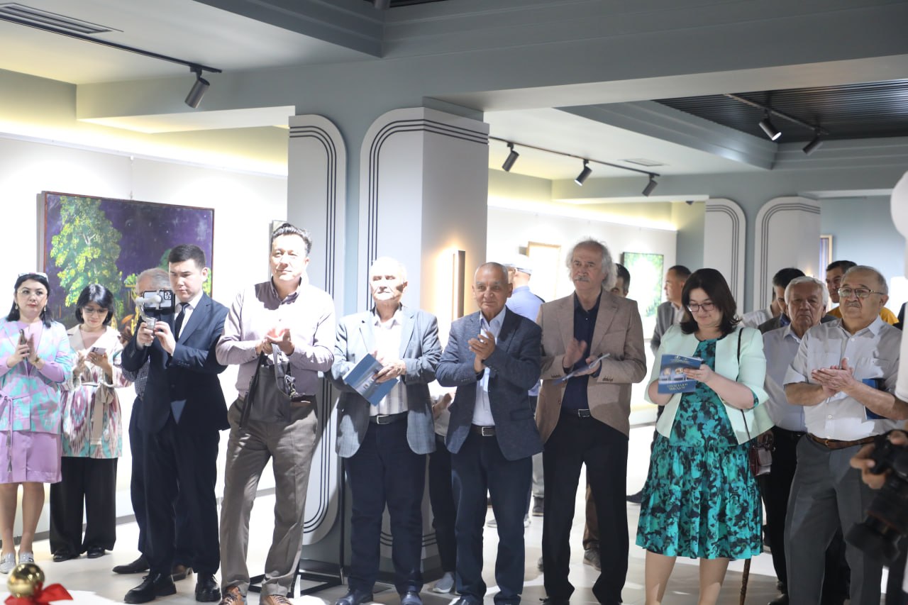 Kamoliddin Behzod nomidagi Milliy rassomlik va dizayn institutida yangi tashkil etilgan ko‘rgazmalar zali va O‘zbekiston Badiiy akademiyasi akademiklari ijodiy asarlari ko‘rgazmasi ochildi
