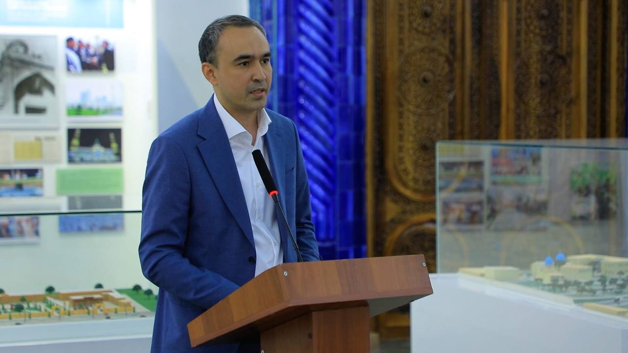 “Qatag’on tarixi yosh ijodkorlar nigohida” nomli yangi ko’rgazma ochildi