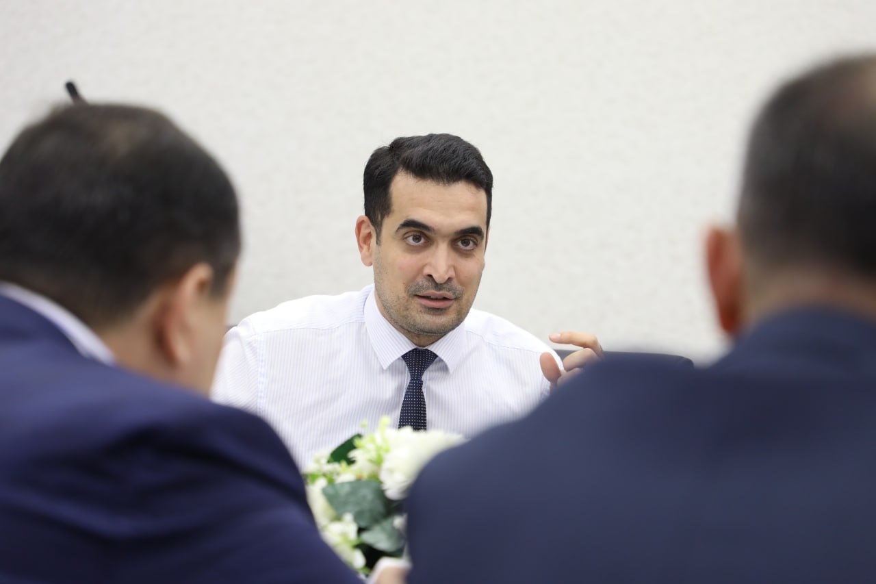 Tasviriy va amaliy san’at yo‘nalishlarini rivojlantirishga qaratilgan istiqbolli loyihalar muhokama qilindi.