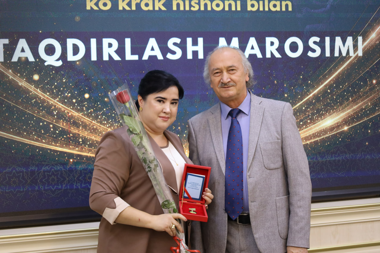 “O‘zbekiston Badiiy akademiyasi fidoyisi” ko‘krak nishoni topshirildi