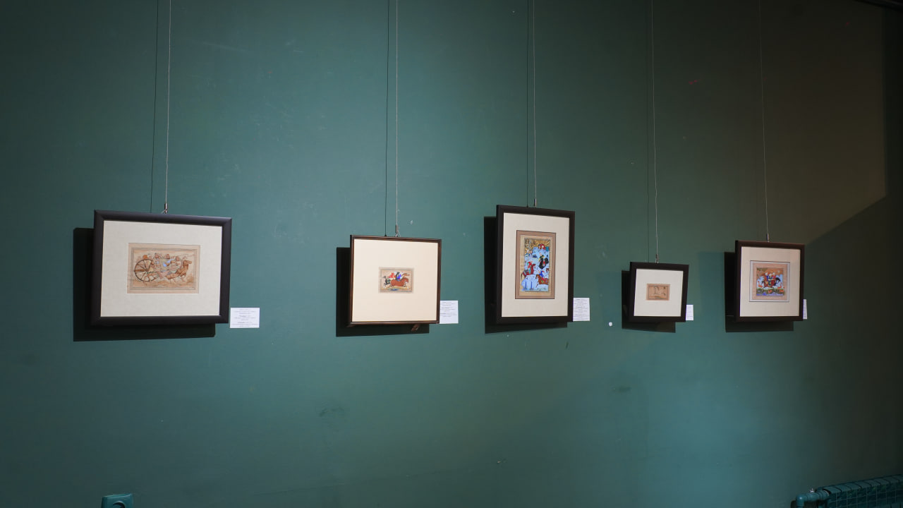 Shorasul Shoahmedovning “Kichik hajmga jo bo‘lgan buyuk muhabbat” nomli shaxsiy ko‘rgazmasi bo'lib o'tmoqda