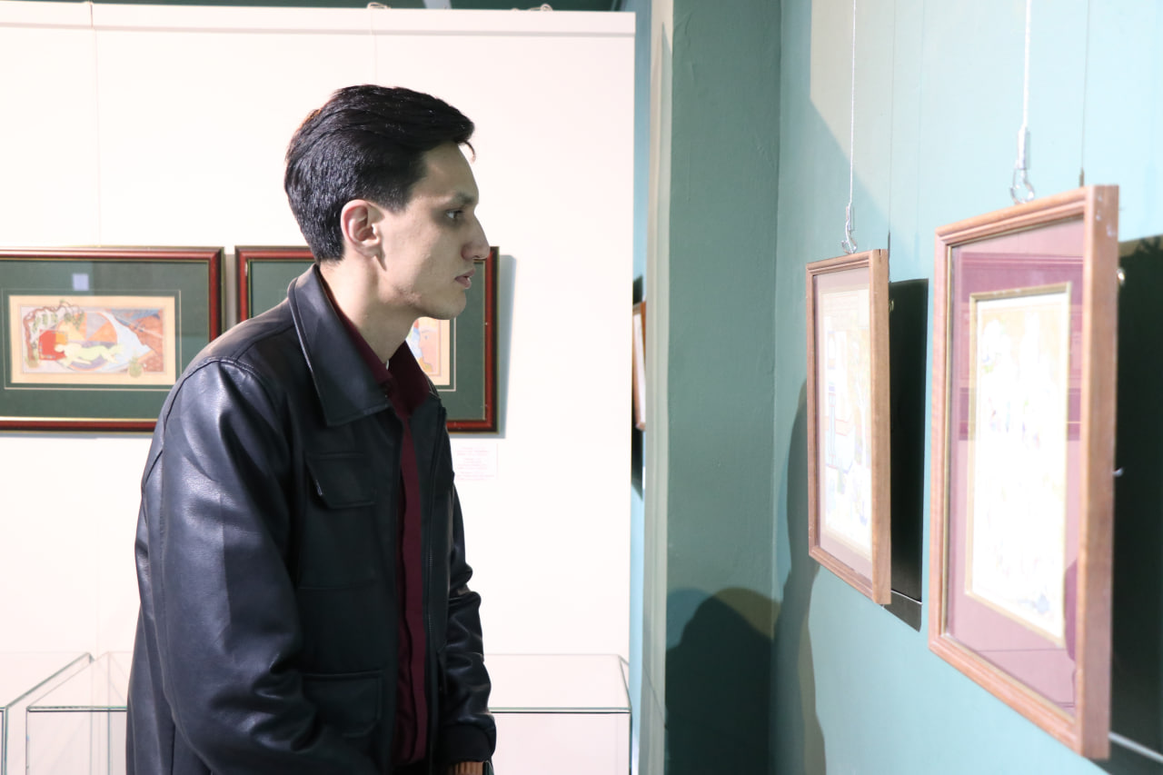 "Amir Temur va temuriylar davriga sayohat" nomli koʻrgazma o'z ishini boshladi