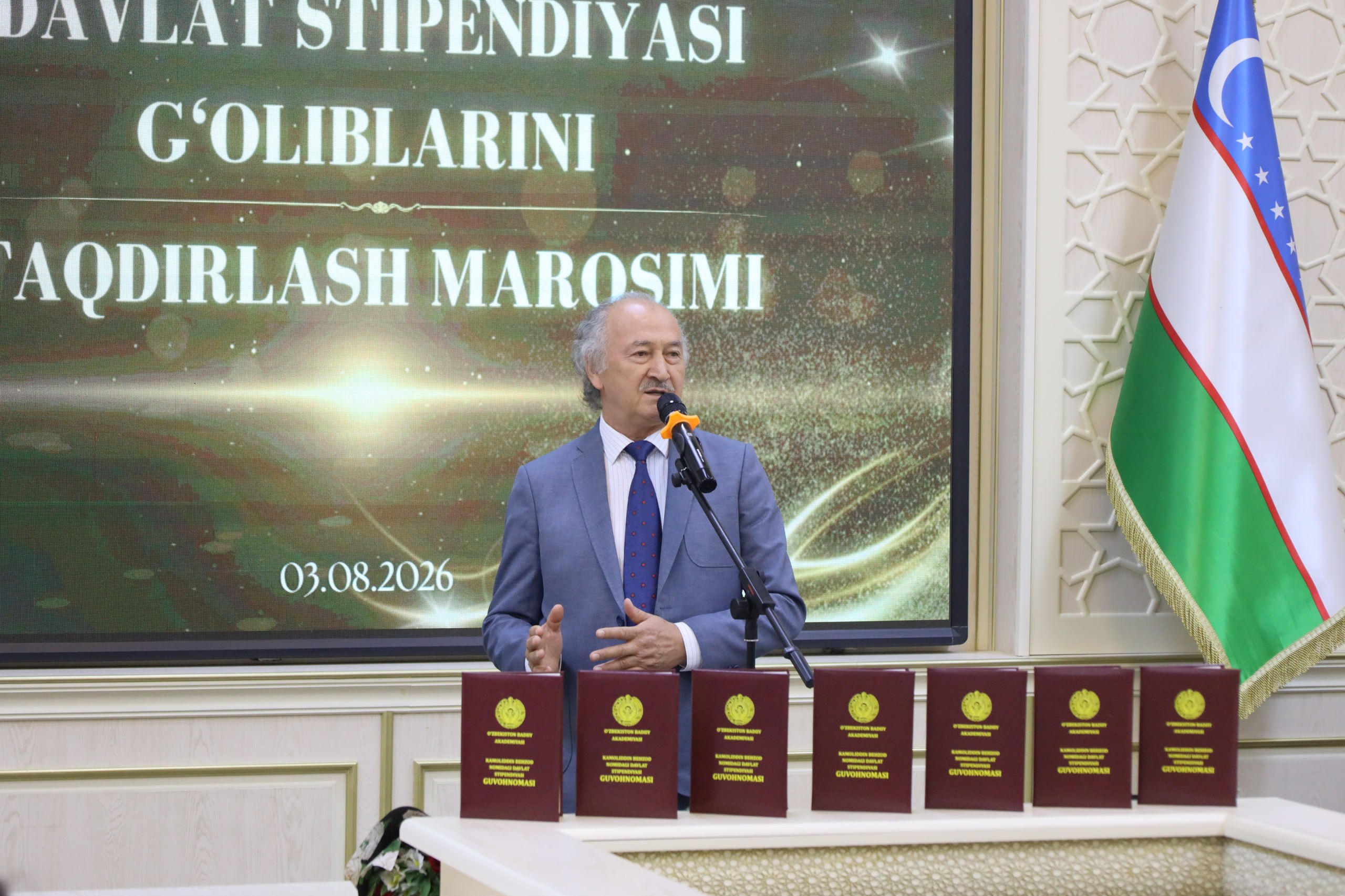Kamoliddin Behzod nomidagi davlat stipendiyasi g‘oliblariga guvohnomalar topshirildi