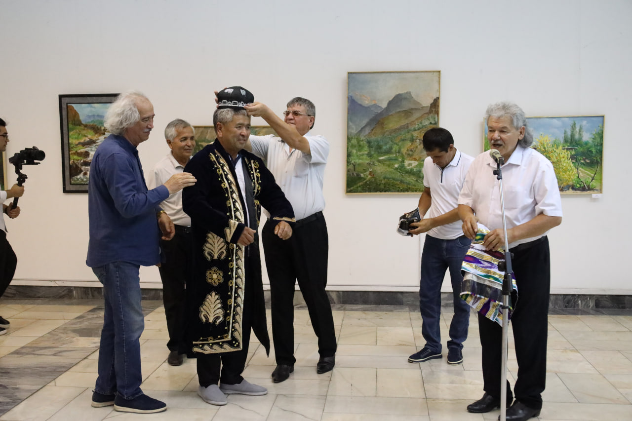 Latibjon Satmatovning “Munosabat” nomli shaxsiy ko‘rgazmasining ochildi