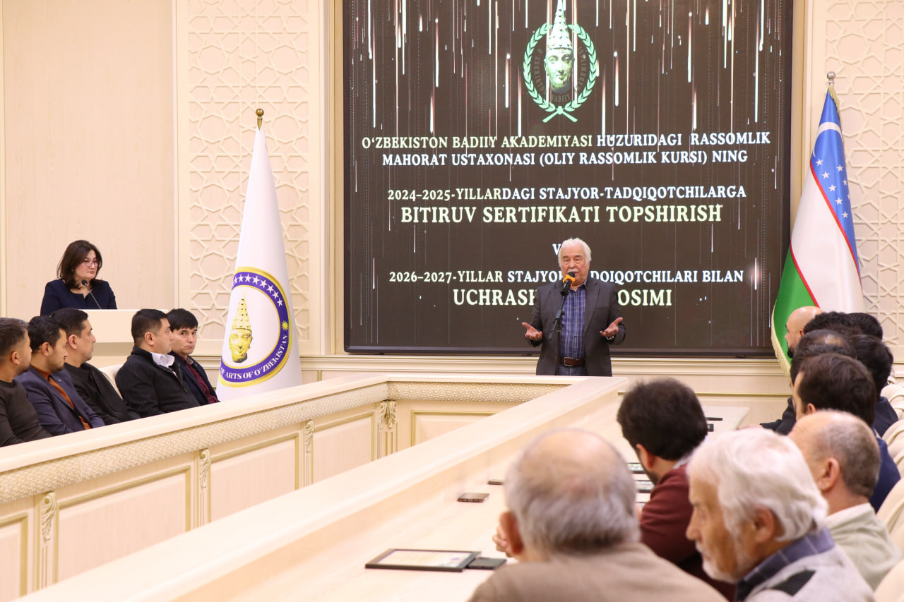 Oliy rassomlik kursi bitiruvchilariga sertifikatlar topshirildi, yangi izlanuvchilar ijodiy faoliyatni boshladi