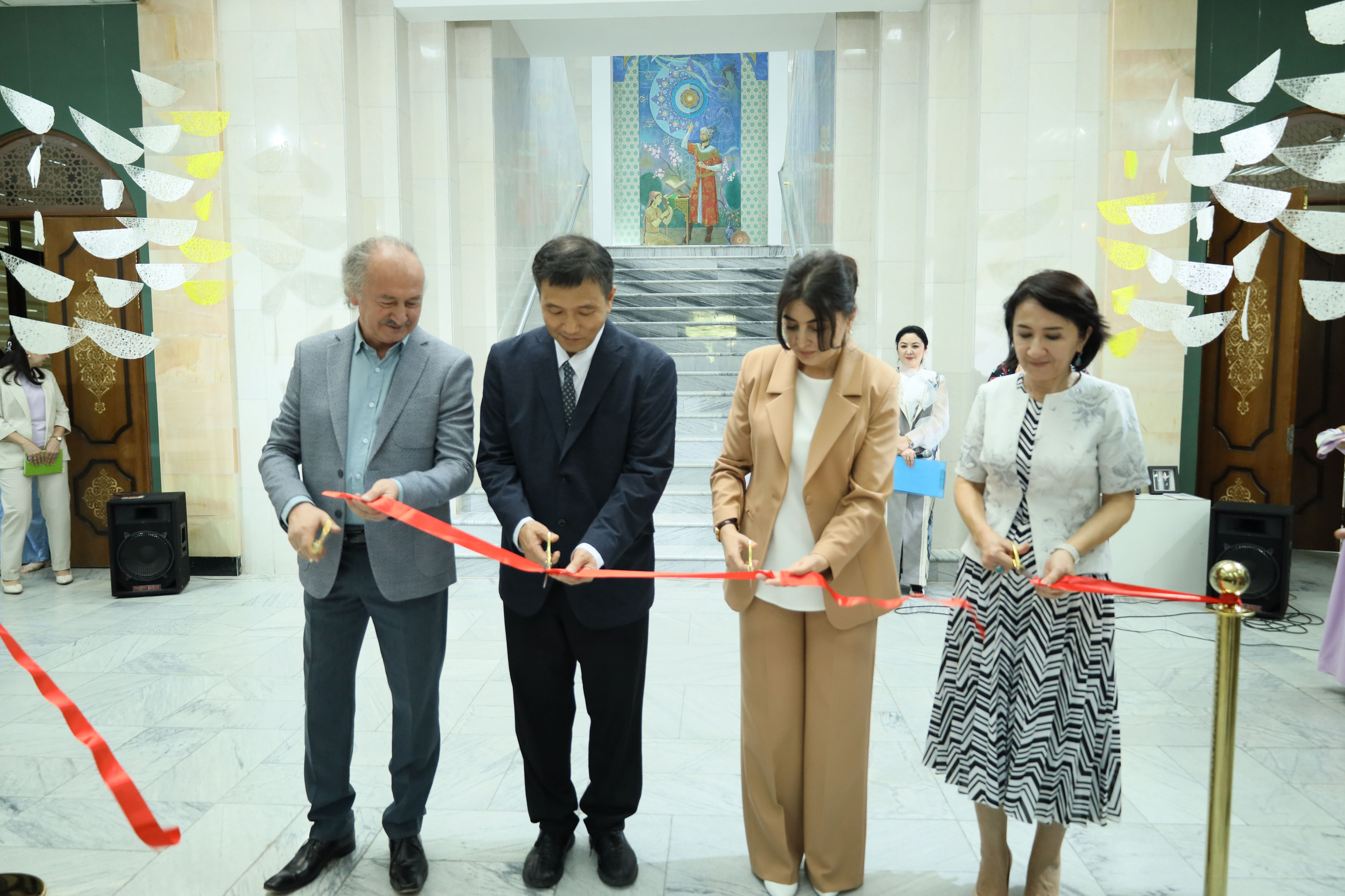 Yaponiyaning Aichi san’at universiteti hamkorligida “Yapon va Samarqand qog‘ozi: kecha va bugun” nomli xalqaro kо‘rgazma ochildi